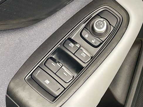 Used 2025 Subaru Outback Premium AWD/4WD image 22