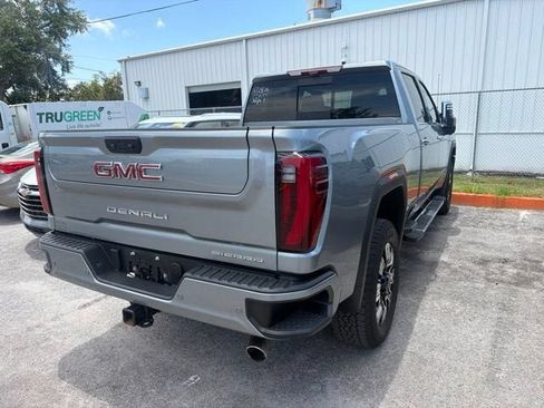 Used 2025 GMC Sierra 2500 Denali w/ Denali Reserve Package AWD/4WD image 12