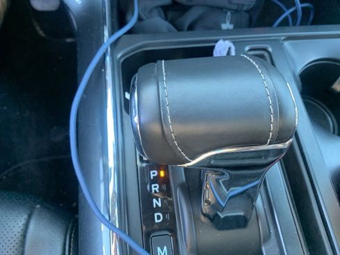 Used 2022 Ford F150 Lariat w/ Equipment Group 502A High image 11