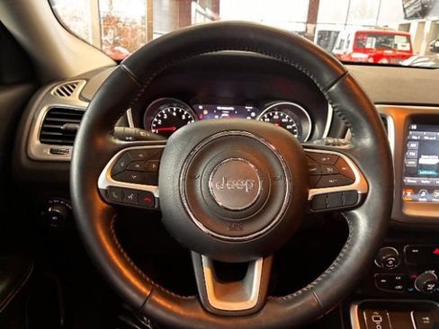 Used 2017 Jeep Compass Latitude w/ Popular Equipment Group image 23