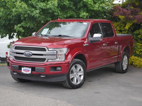 Used 2018 Ford F150 Platinum w/ Equipment Group 701A Luxury AWD/4WD image 2