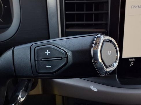 Used 2025 Ford F150 XLT w/ Equipment Group 301A Standard image 16