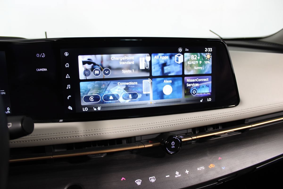 Used 2023 Nissan Ariya FWD image 20