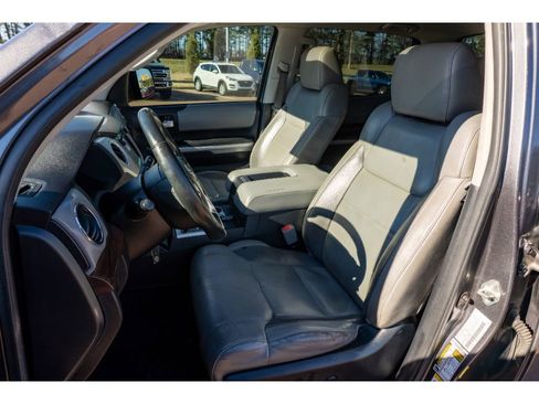 Used 2018 Toyota Tundra Limited w/ TRD Off Road Package image 11