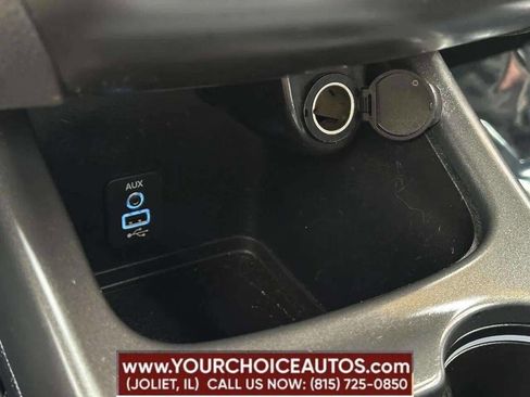 Used 2020 Dodge Journey SE image 45