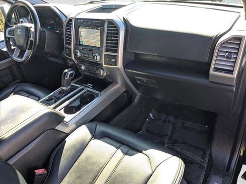 Used 2018 Ford F150 Platinum w/ Equipment Group 701A Luxury image 21