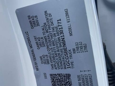 Used 2022 Chevrolet Colorado W/T RWD image 14