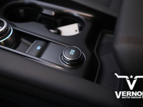 New 2025 Ford Explorer Active image 16