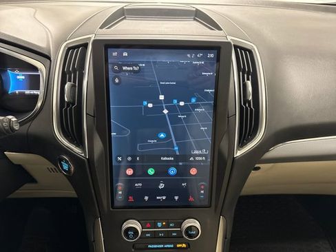 Used 2021 Ford Edge Titanium w/ Class II Trailer Tow Package image 39