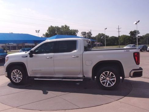 Used 2022 GMC Sierra 1500 SLT AWD/4WD image 23