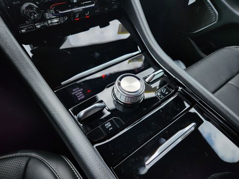 New 2025 Jeep Grand Cherokee L Overland image 26