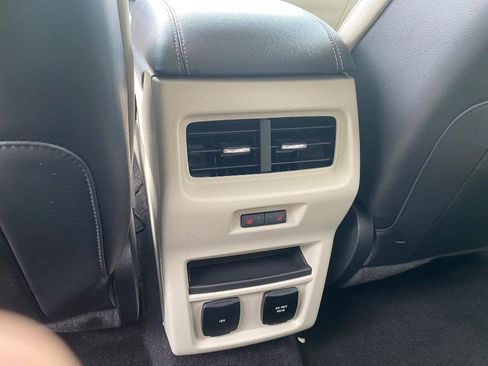 Used 2017 Ford Edge Titanium w/ Equipment Group 301A FWD image 37