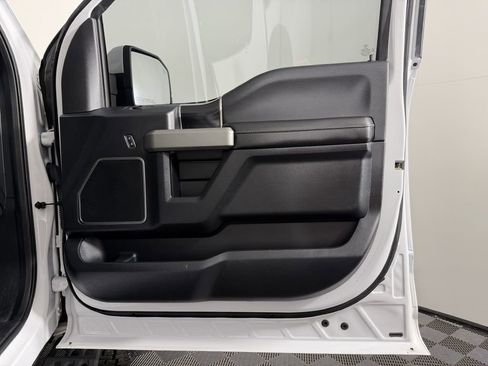 Used 2018 Ford F150 Raptor w/ Equipment Group 802A Luxury AWD/4WD image 35