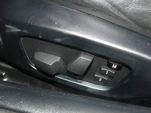 Used 2013 BMW M3 Convertible image 21