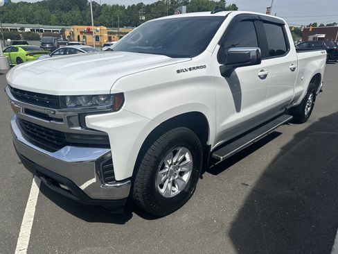 Used 2019 Chevrolet Silverado 1500 LT w/ All-Star Edition AWD/4WD image 4