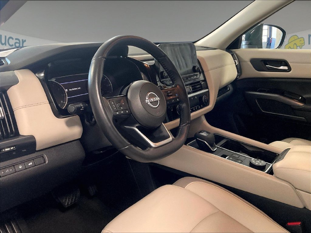 Used 2024 Nissan Pathfinder SL AWD/4WD image 7