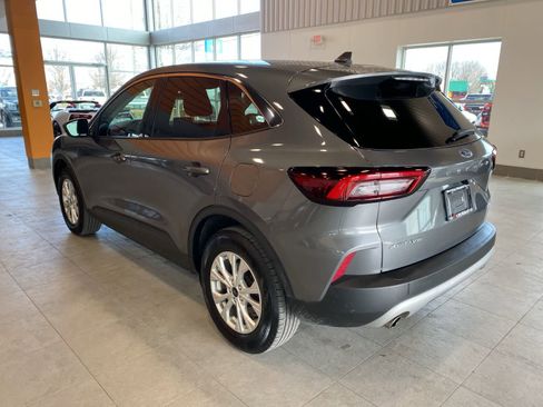 Used 2023 Ford Escape Active image 3
