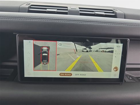 Certified 2023 Land Rover Defender 110 X-Dynamic SE image 24