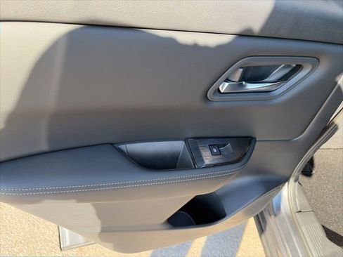 New 2026 Nissan Rogue SV image 12