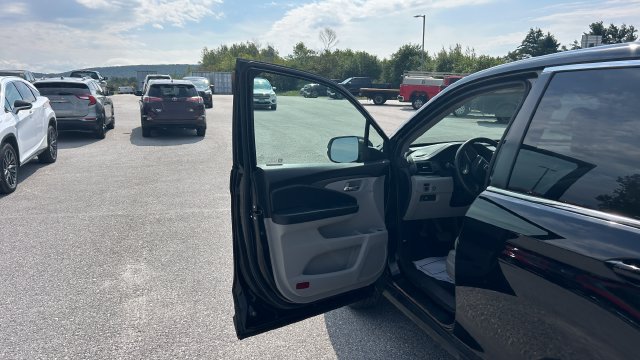 Used 2021 Honda Pilot EX image 13