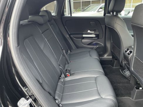 Certified 2025 Mercedes-Benz GLA 250 image 44