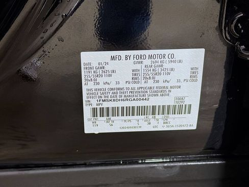 Used 2024 Ford Explorer XLT w/ Equipment Group 202A AWD/4WD image 39