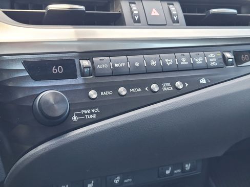 Used 2019 Lexus ES 350 w/ Premium Package FWD image 21