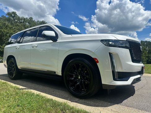 Used 2021 Cadillac Escalade Sport w/ Driver Assist Tech Package RWD image 3
