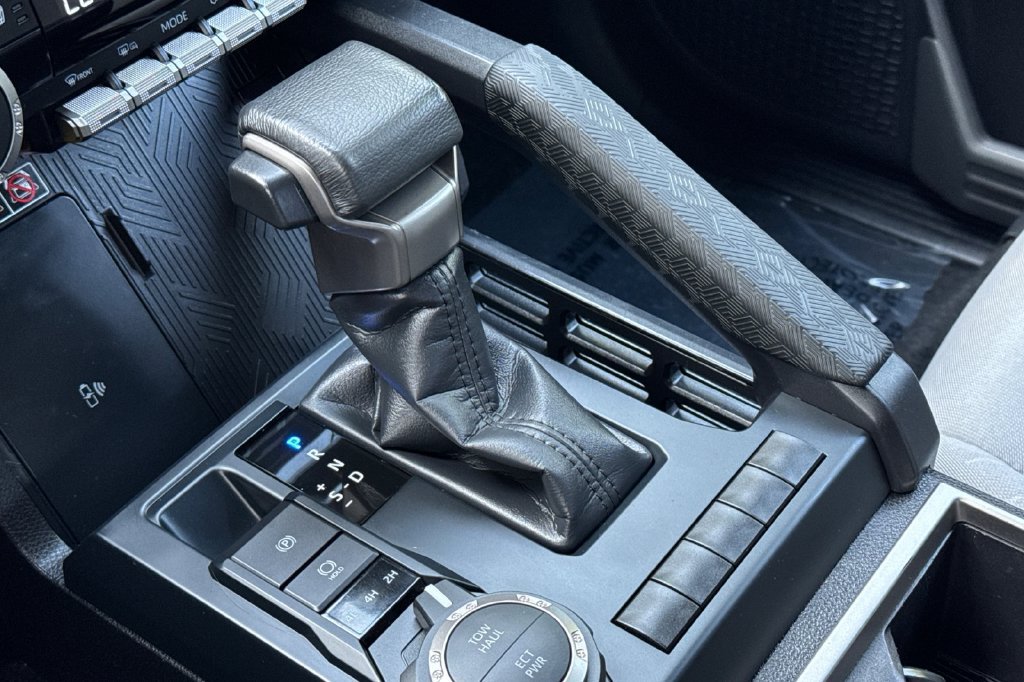 Certified 2026 Toyota Tacoma SR5 AWD/4WD image 19