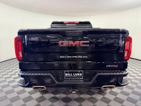 Used 2024 GMC Sierra 1500 AT4 w/ AT4 Premium Package AWD/4WD image 9