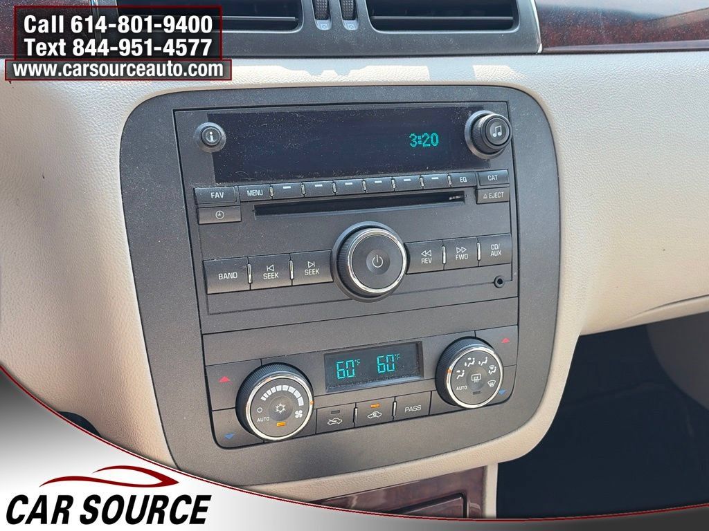Used 2009 Buick Lucerne CXL w/ Driver Confidence Package FWD image 19