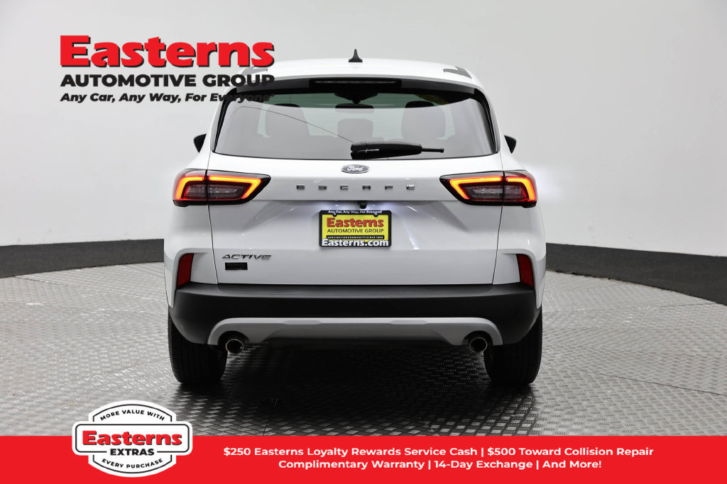 Used 2025 Ford Escape Active FWD image 7