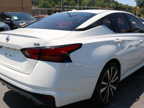 Used 2021 Nissan Altima 2.5 SR FWD image 8