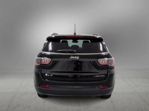 Certified 2022 Jeep Compass Limited image 7