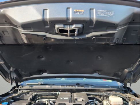 Used 2023 Nissan Frontier SV w/ SV Convenience Package image 11