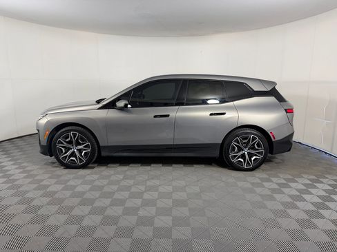 Certified 2024 BMW iX xDrive50 w/ Premium Package AWD/4WD image 2