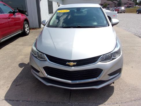 Used 2018 Chevrolet Cruze LS w/ LS Fleet Convenience Package FWD image 7