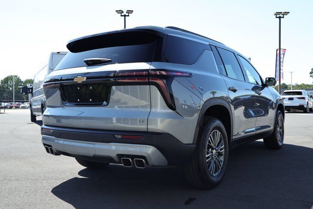 Used 2024 Chevrolet Traverse LT FWD image 6