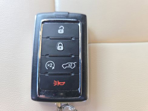 Used 2023 Jeep Grand Cherokee L Limited w/ MOPAR Finishing Package image 30