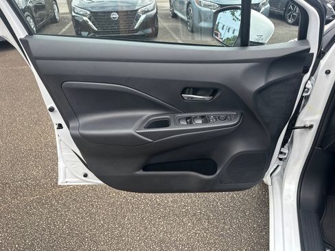New 2025 Nissan Versa SV w/ Trunk Package image 10