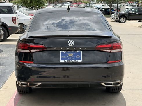 Used 2020 Volkswagen Passat 2.0T R-Line FWD image 5