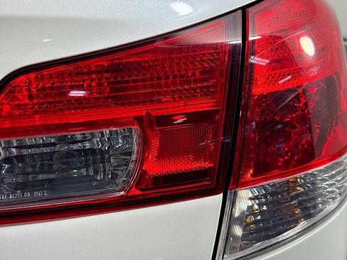 Used 2012 Subaru Outback 2.5i Limited image 32