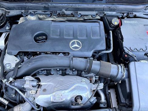 Used 2022 Mercedes-Benz CLA 250 4MATIC image 34