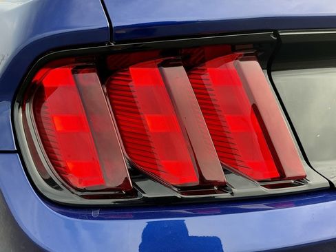 Used 2015 Ford Mustang Coupe w/ Equipment Group 051A image 15