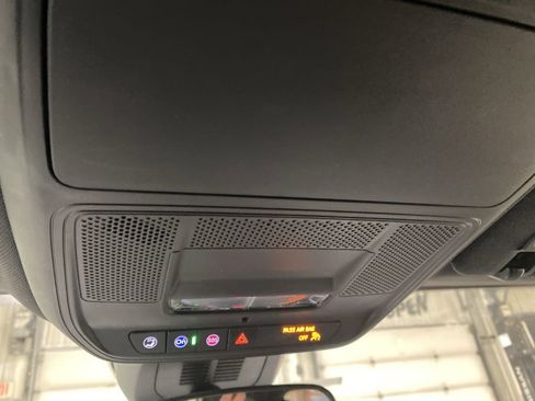 Used 2025 GMC Terrain Elevation image 34