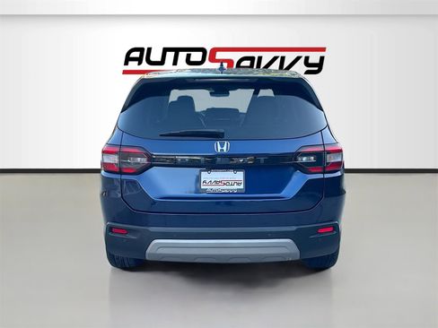 Used 2025 Honda Pilot EX-L image 6