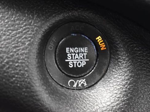 Used 2020 Jeep Cherokee Limited AWD/4WD image 28