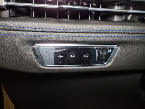 New 2026 Cadillac Escalade IQL Luxury image 16