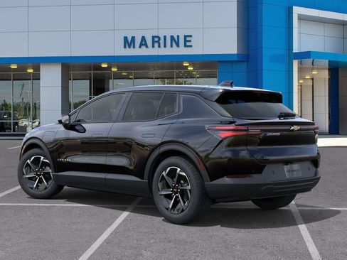 New 2026 Chevrolet Equinox EV LT w/ Comfort Package FWD image 3