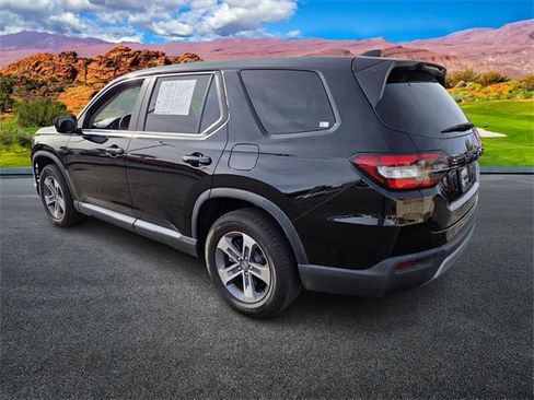 Used 2023 Honda Pilot EX-L image 6